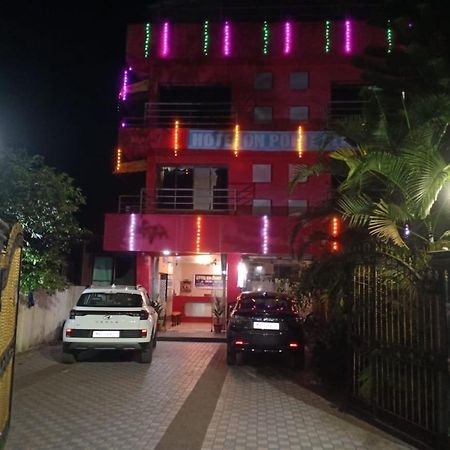 Bed and Breakfast On Point Plaza à Murūd Extérieur photo