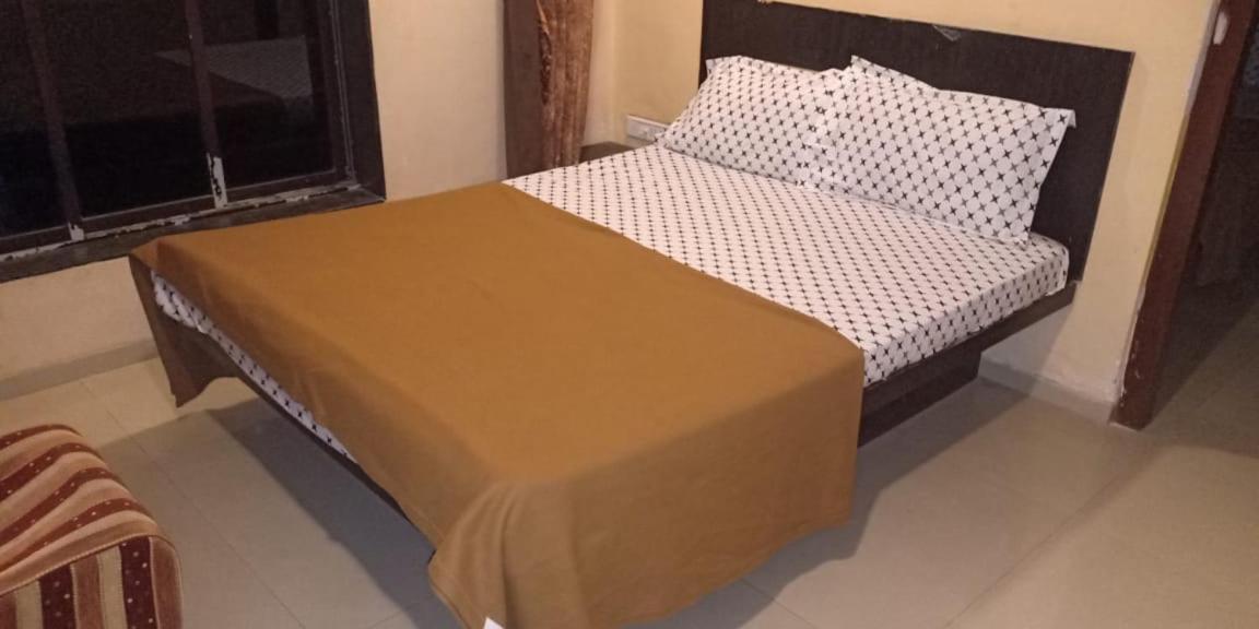 Bed and Breakfast On Point Plaza à Murūd Extérieur photo